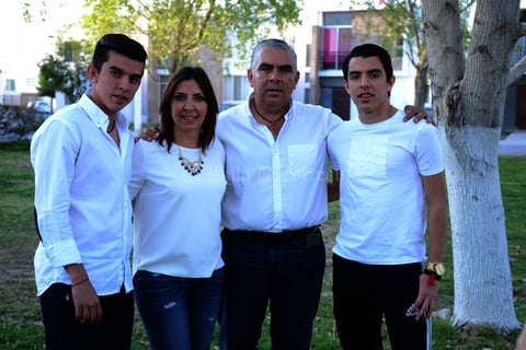 Checo, Laura, Sergio y Diego