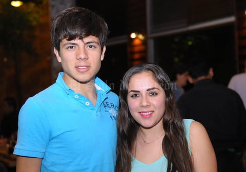 01102015 Javier y Karen.