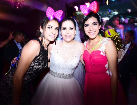 Gaby Reyes y Cristy Reyes con Marcela
