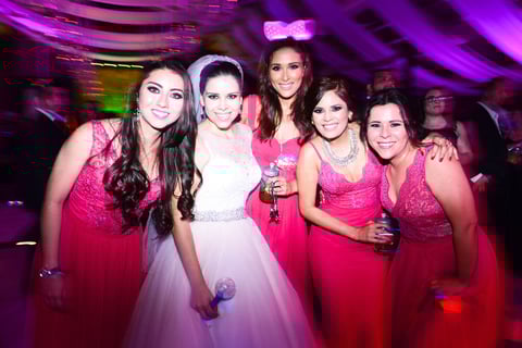 Silvia Amezcua, Valeria Artea, Libnny Sánchez y Cristina Gómez acompañan a Marcela