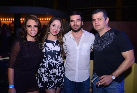 02102015 Karina, Daniela, Carlos y Pável.
