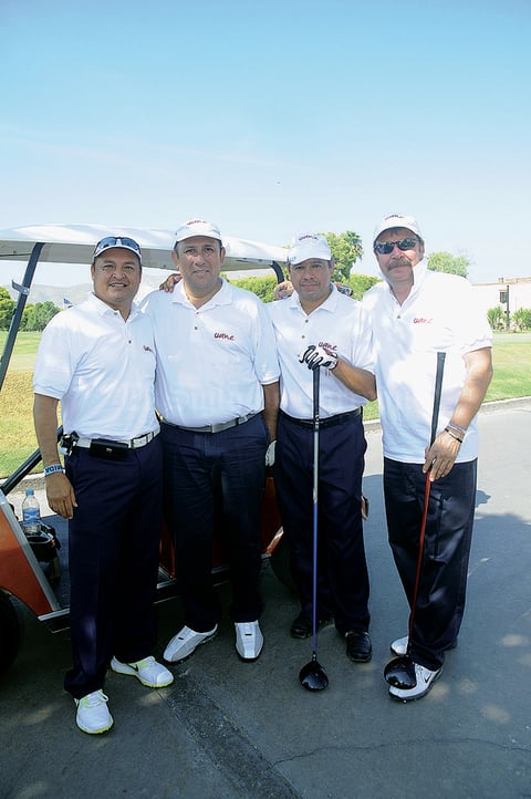 02102015 UNA MAñANA DE GOLF.  Javier Álvarez, Mario Lozoya, Luis Carlos Silva y Eugenio Treviño.