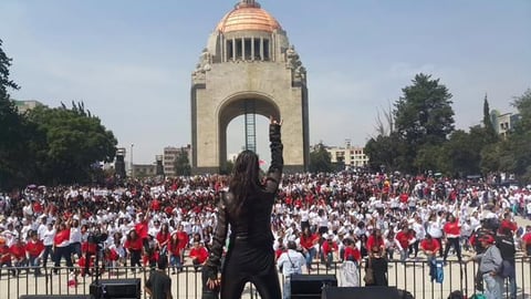 El “flashmob” contó con el apoyo de 200 voluntarios.