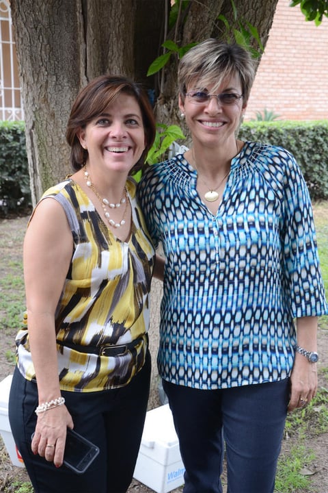 09102015 Maricarmen y Gabriela.