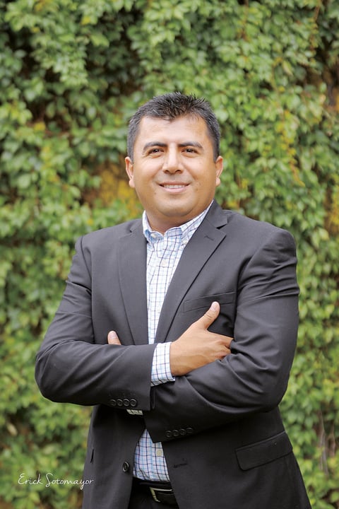 El pasado nueve de octubre del presente año, se realizó una comida con motivo de la
candidatura al Colegio de Arquitectos de la Comarca Lagunera, del Arquitecto César
Eduardo Montelongo Vera.- Erick Sotomayor Fotografía