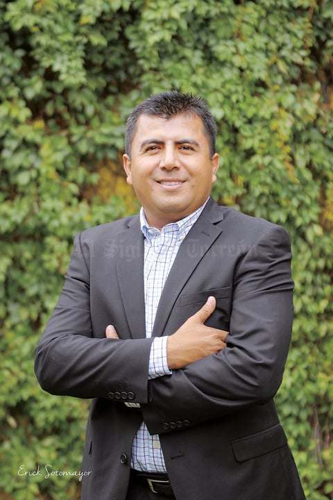 11102015 El pasado nueve de octubre del presente año, se realizó una comida con motivo de la candidatura al Colegio de Arquitectos de la Comarca Lagunera, del Arquitecto César Eduardo Montelongo Vera.- Erick Sotomayor Fotografía