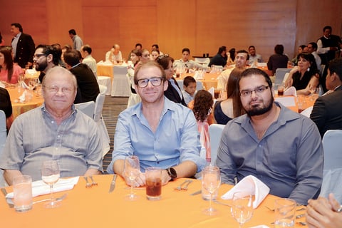 13102015 Román Ríos, Laura Villela, Karla y Sahira.