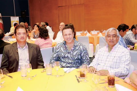 13102015 Óscar Artigas, Aldo Villarreal y Julio Campos.