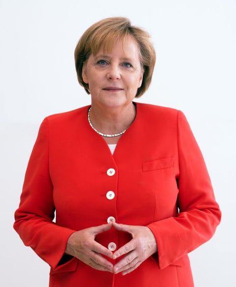 La canciller alemana, Angela Merkel, está casada con Joachim Saber pero no han tenido hijos. Ella nunca quiso ser madre, y él ya tenía dos hijos de un matrimonio anterior.