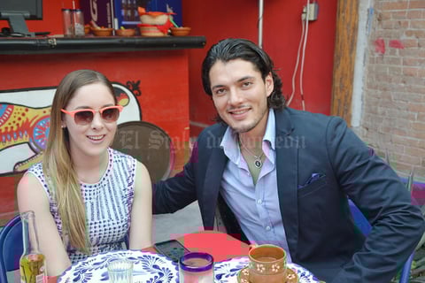16102015 Katia Martínez y Luis González.