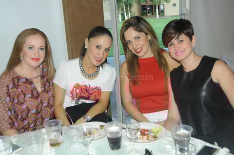 Brenda, Elvia, Alejandra y Ana Sofía