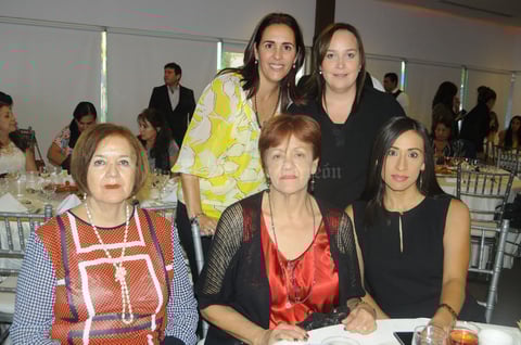 Lorena, Marcela, Blanca, Lydia y Patricia