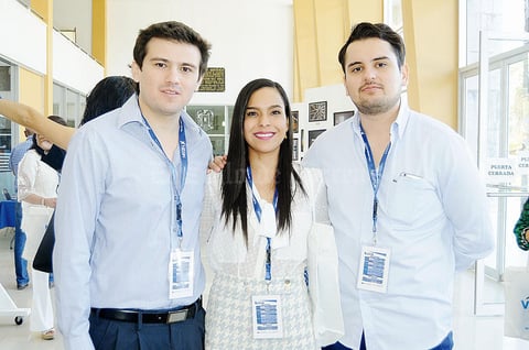 17102015 Diego González, Frida Meza y Mario Butanda Hernández.