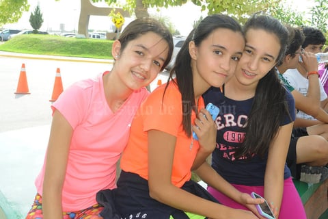 20102015 Karen, Mariangela y Anacris.