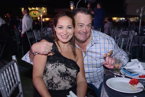 23102015 Fernanda y José.