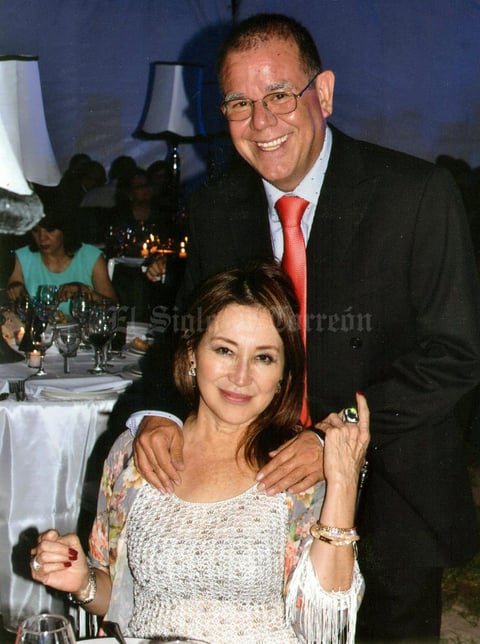 27102015 José y Marisela.