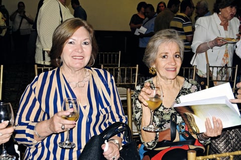 28102015 Dr. Héctor de la Vega, Jesús y Alejandra Jaik.