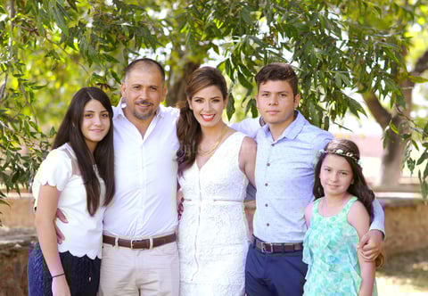 Marisol, Alejandro, Marisol, César y Ángela