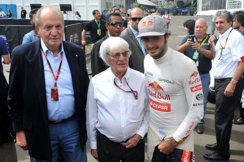 El rey Juan Carlos asistió a la primera jornada del Gran Premio de México en el Autódromo Hermanos Rodríguez.
