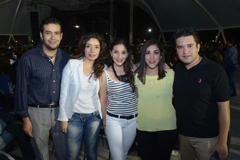 31102015 EN FAMILIA.  Malú, Emiliano, Maru, Bernardo y Arturo.