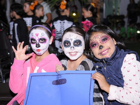 04112015 Daniela, Regina y Roberta.