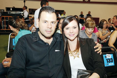 04112015 David Delgadillo y Maricarmen Navarro.