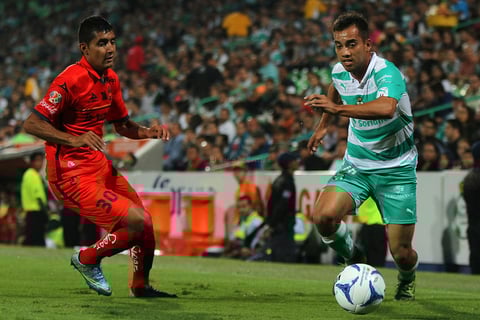 Santos Laguna confirmó el pésimo torneo y cayó por séptima ocasión en casa.