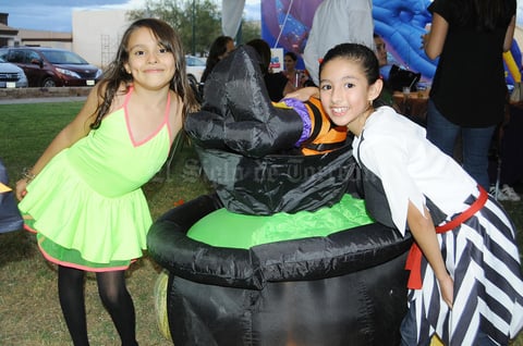 09112015 Daniela y Silvana.