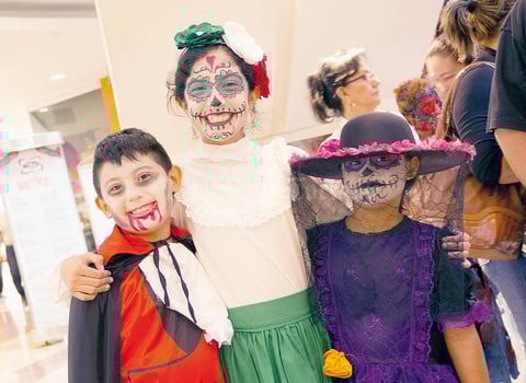 08112015 Fer, Angélica y Regina.