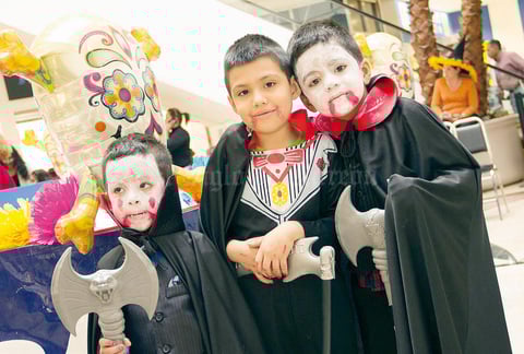 08112015 Andy, Ángel y Kevin.
