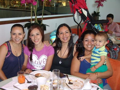12112015 Dora Alicia, Patricia y Aurora.