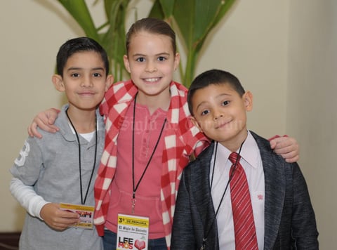 19112015 Héctor, Georgina y Luis Fernando, del Instituto Francés de La Laguna.