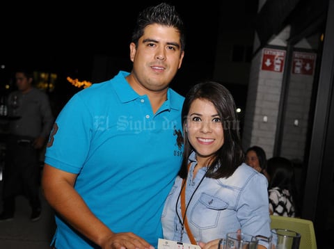 20112015 DIVERTIDA NOCHE.  Alberto y Diana.
