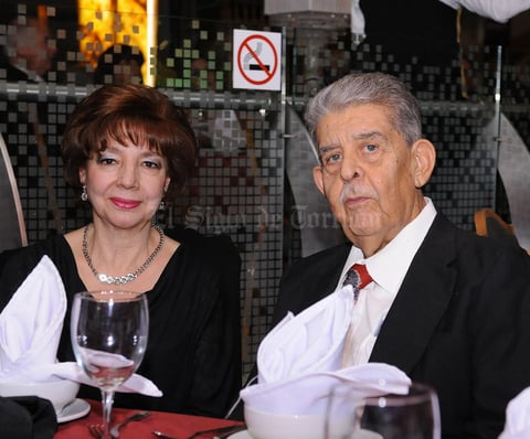 25112015 Rosario y José Iza.