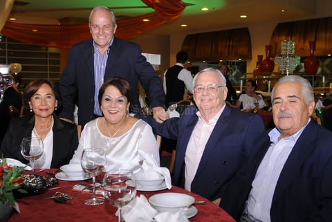Héctor, Alberto, Tere, Alicia y Patricio