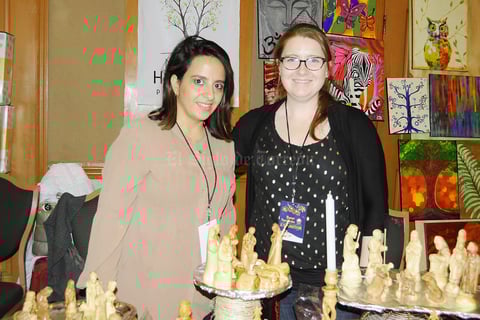 Maha de Martínez y Corina Dávila