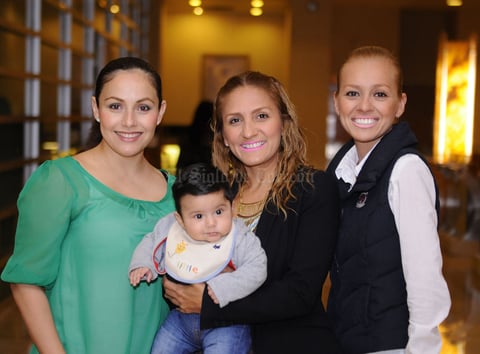 Alma, Liliana, Anzel y Roxana