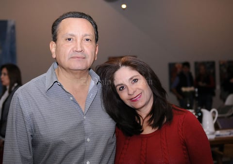 Carlos y Gaby Fausto