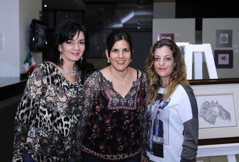 03122015 Lily, Gaby y Layla.