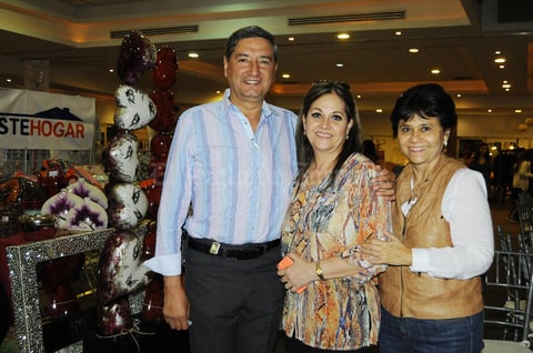 04122015 Andrés, Sandra y Mercedes.