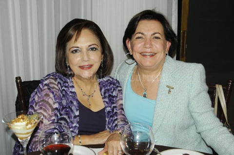 04122015 JARDINERAS.  Tere y Pilar.