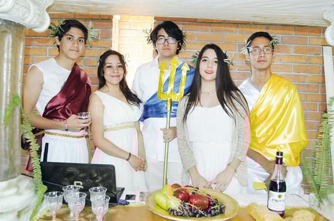 06122015 William, Ale, Fernando, Fernanda y Sergio.