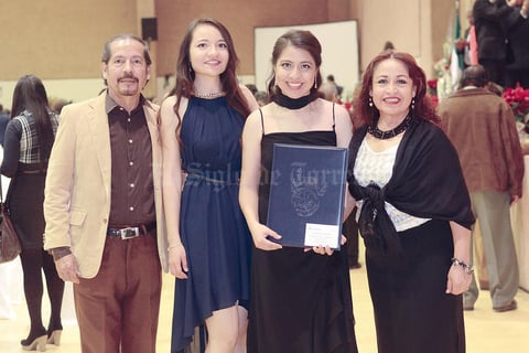 06122015 Alfredo, Rebeca, Jennifer y Estela.