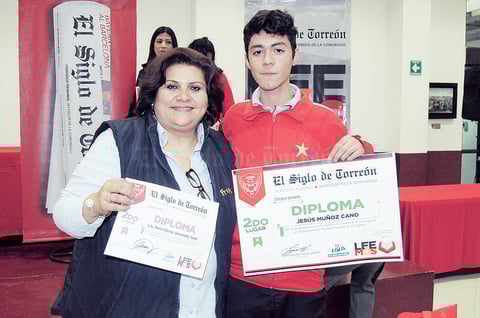 06122015 Melissa Sofía Calderón Castro y Camelia Castro Hernández.