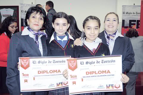 06122015 Laura Ríos, Vanessa González, Melisa Sofía Calderón y María del Carmen Dávila López.