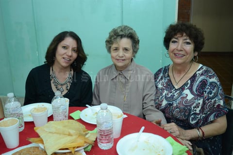09122015 Melita, Chepis, Melita y Naima.