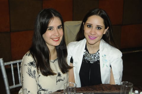 Andrea Llamas y Ana Reza