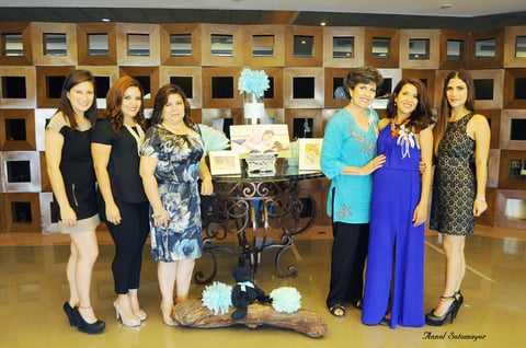 Katy con su familia