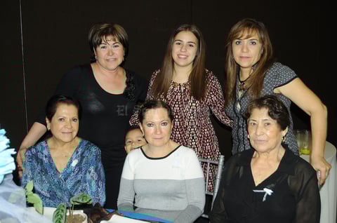 Mary Alonso, Martha Márquez, Yoya Márquez, Paty Aguirre y Paty Flores