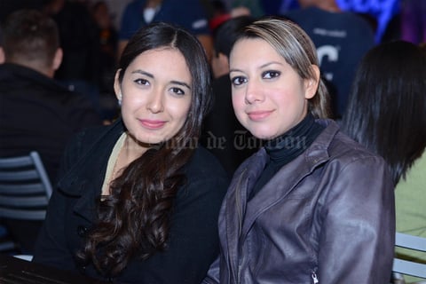 11122015 Mony y Gaby.